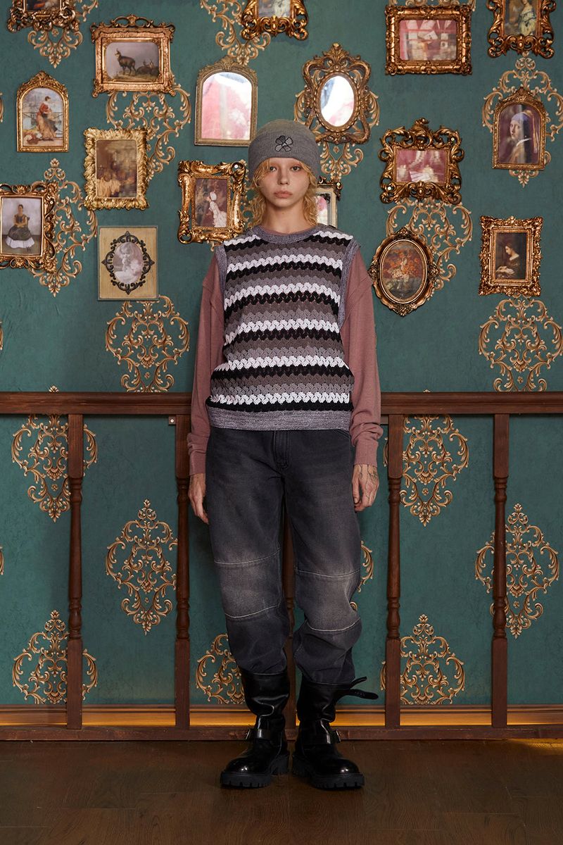 STRIPE CROCHET KNIT VEST / GREY