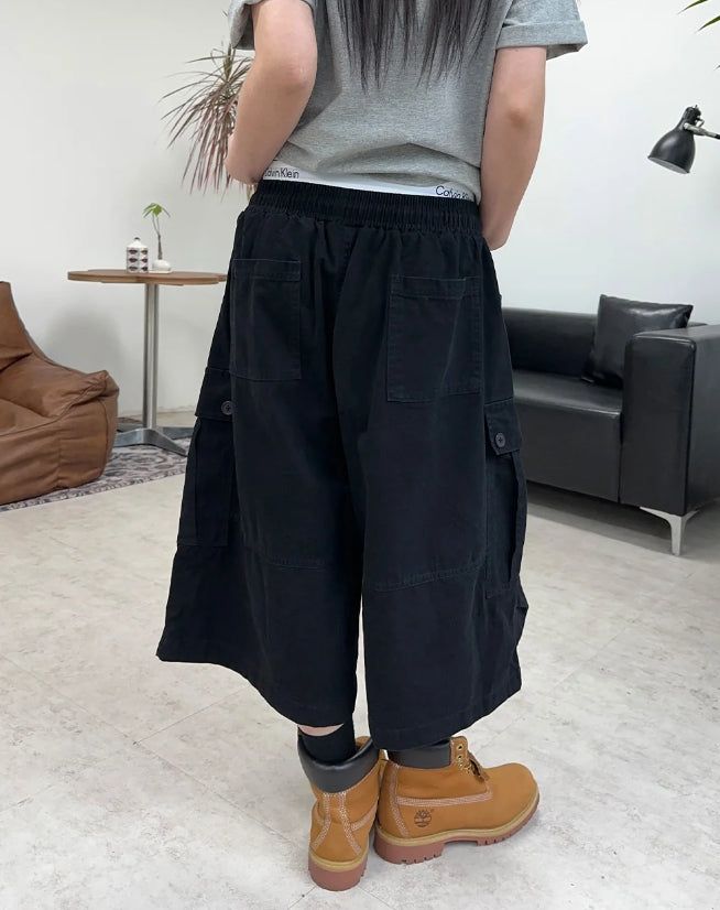 Luden Button Cargo Bermuda Pants
