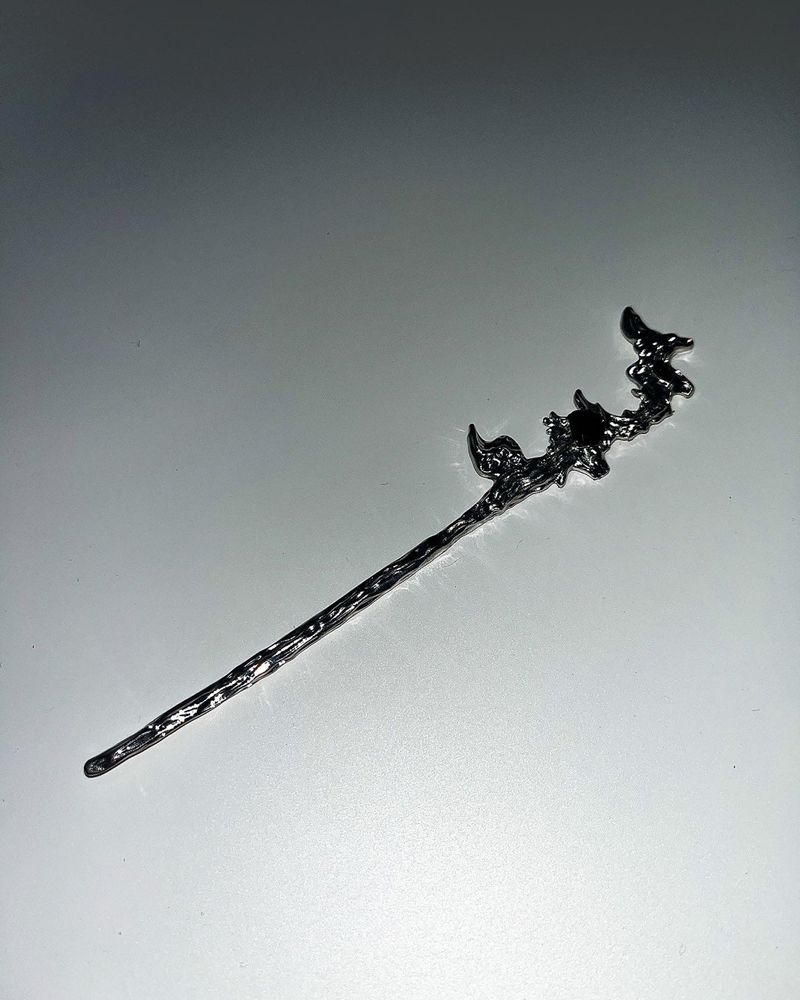 Silver black cubic geometry ornamental hairpin
