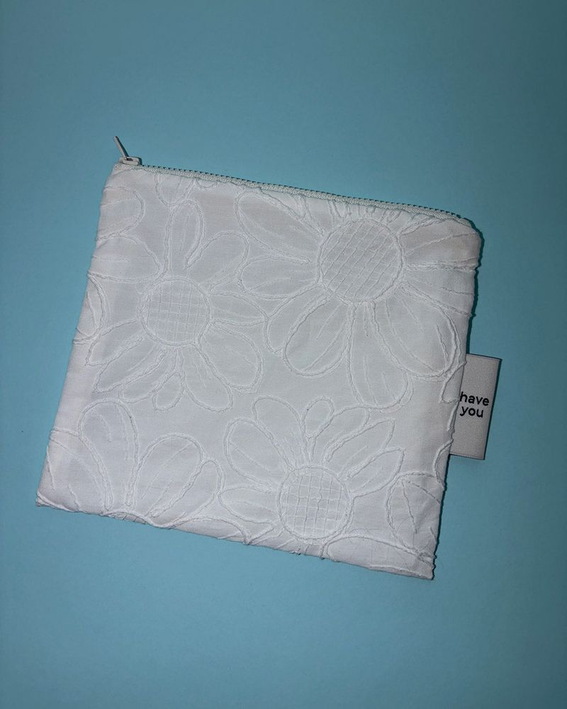 Sunflower thread square pouch - white