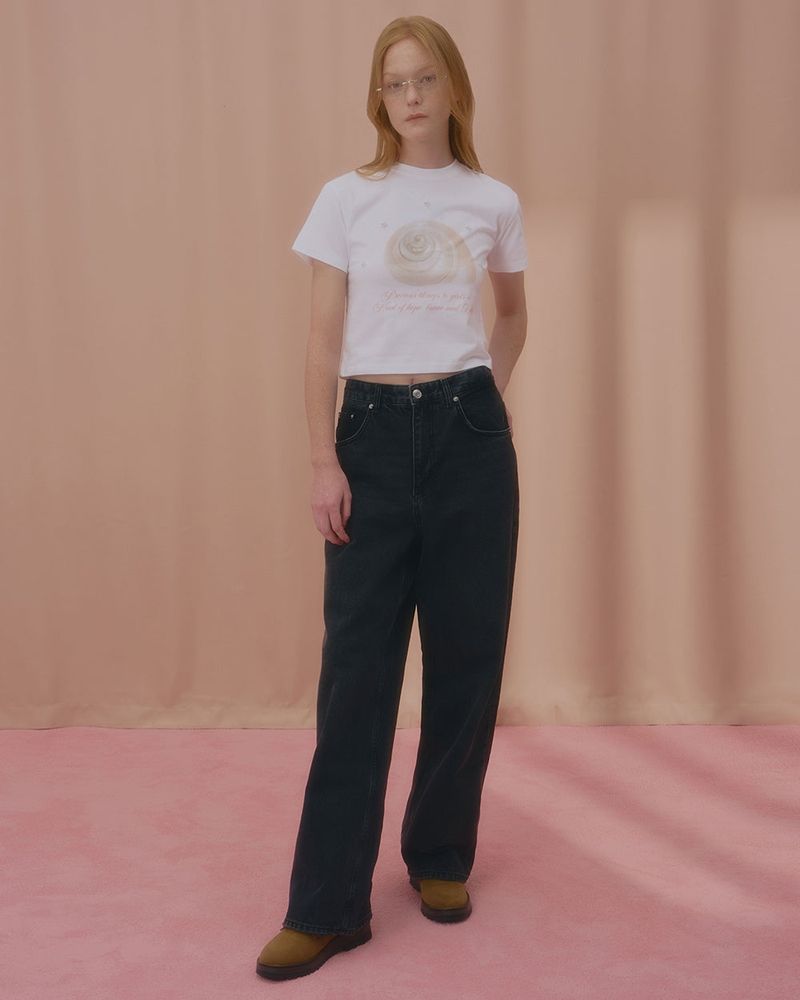 CHARMING SHELL CROP TSHIRT-WHITE