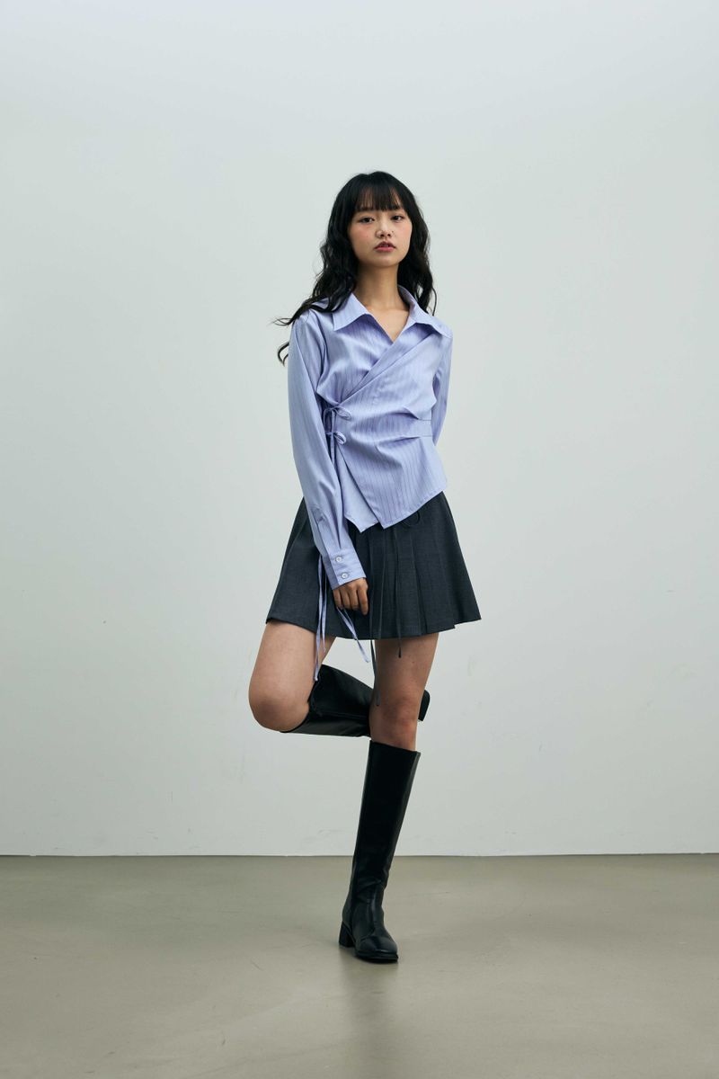 EVE STRIPE WRAP SHIRT / SKY BLUE