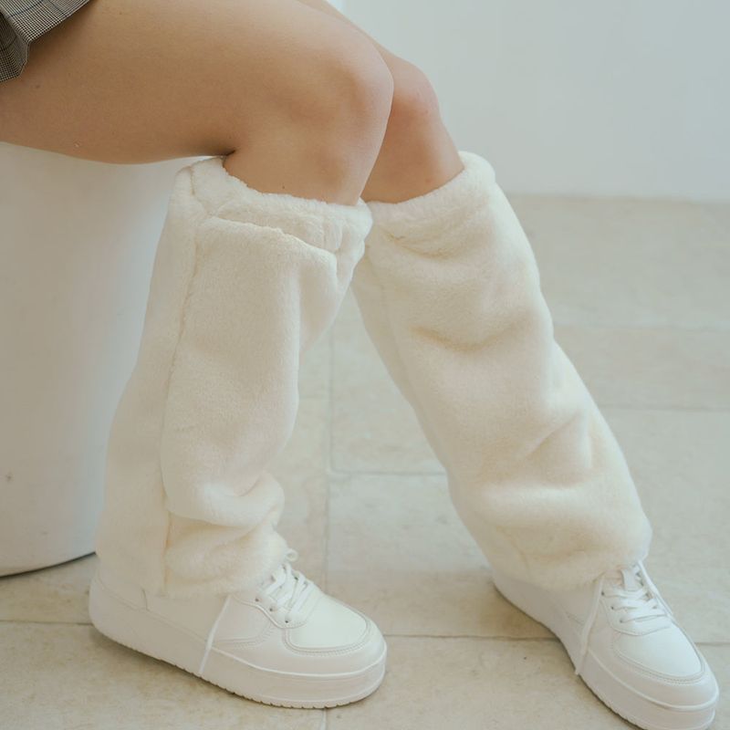 meminn(ミミン)の「eco fur leg warmer 4colors(Fashion Accessories)」