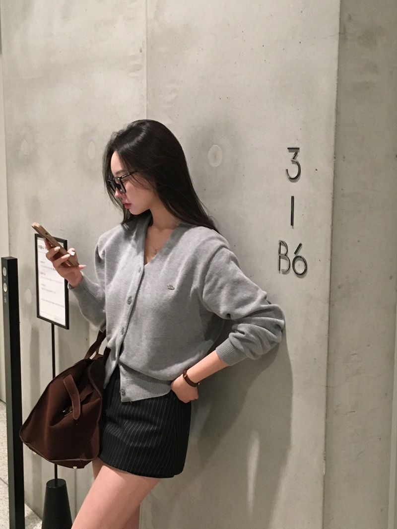 [bellide made] Merlin, Pendant V-neck Cardigan