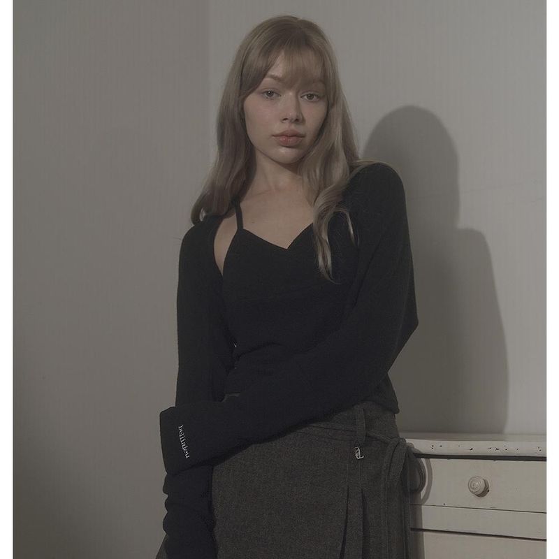 CLOUDY CAMISOLE-BLACK