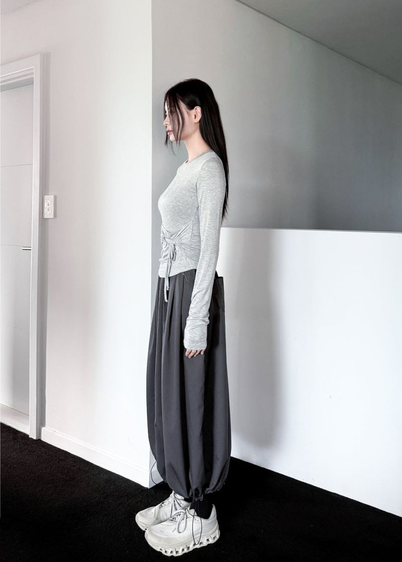 STRING HOLE SHIRRING TEE