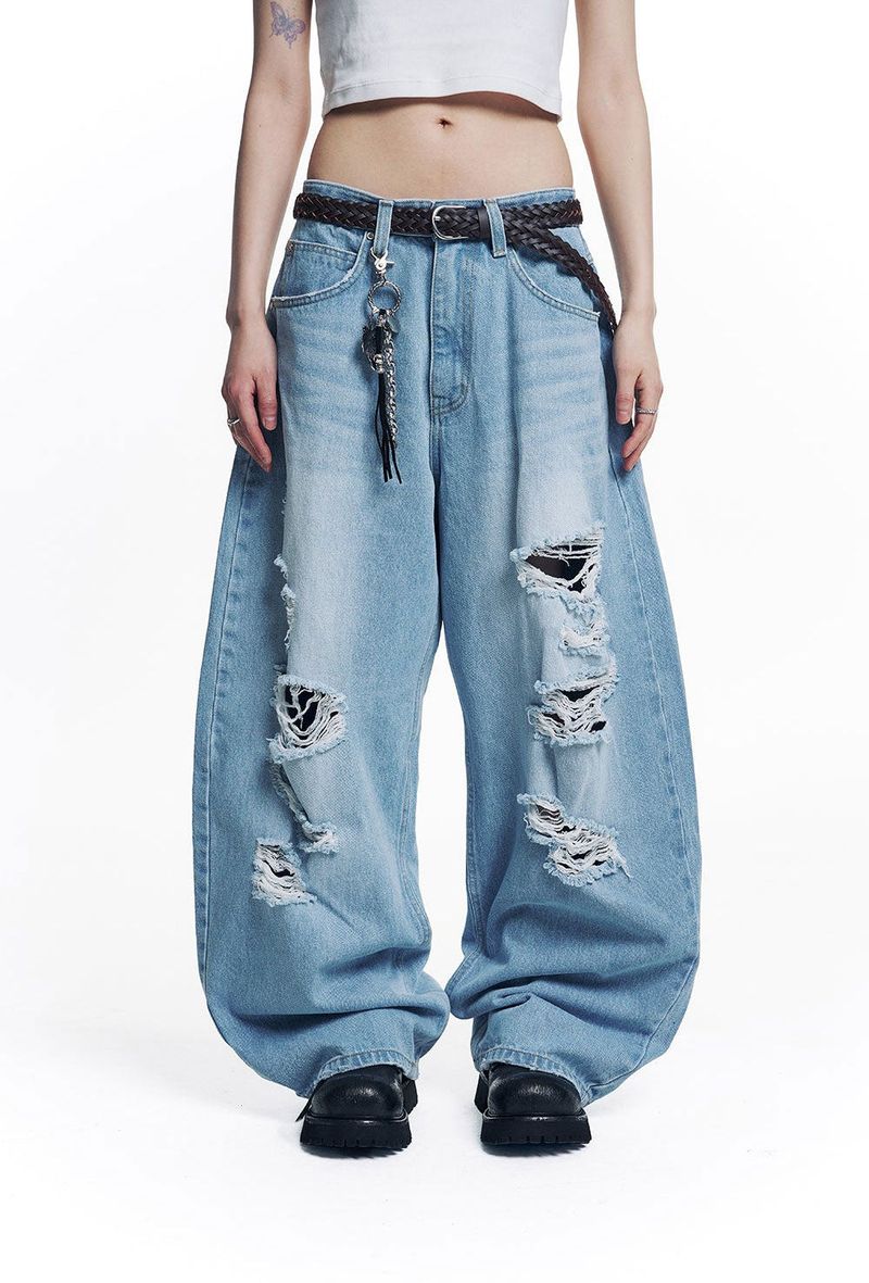 Distressed Curved Denim Pants - Light Blue