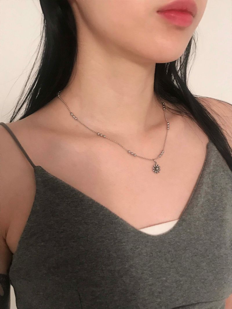 flower ball necklace
