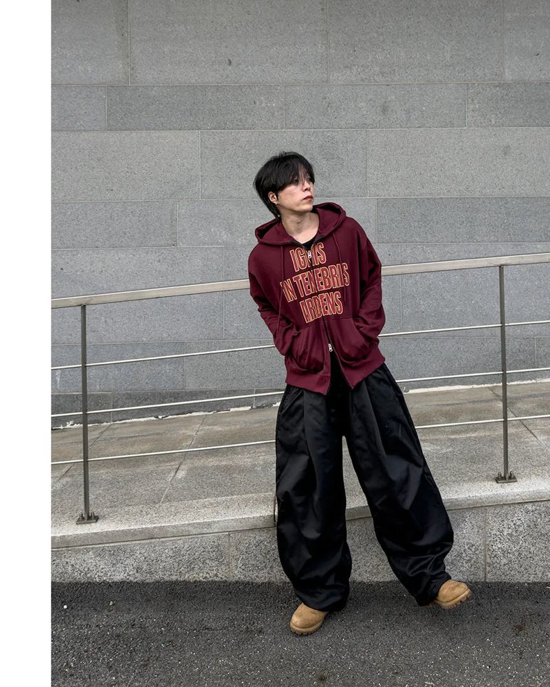 Ignel Lettering Crop Hoodie Zip-Up