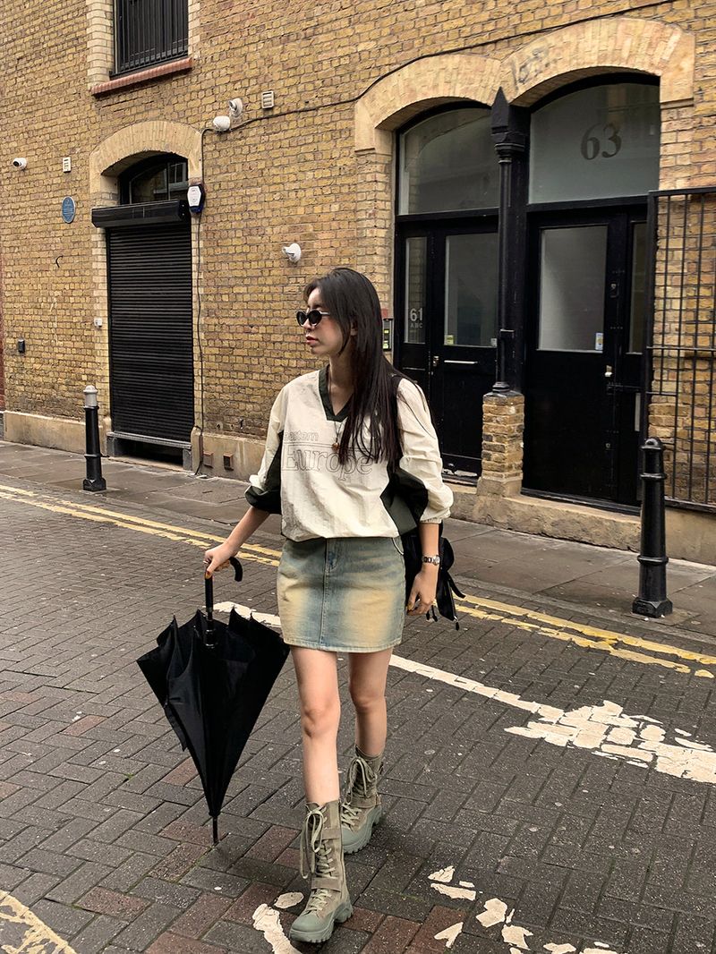 Dunes European Nylon V Sweatshirt