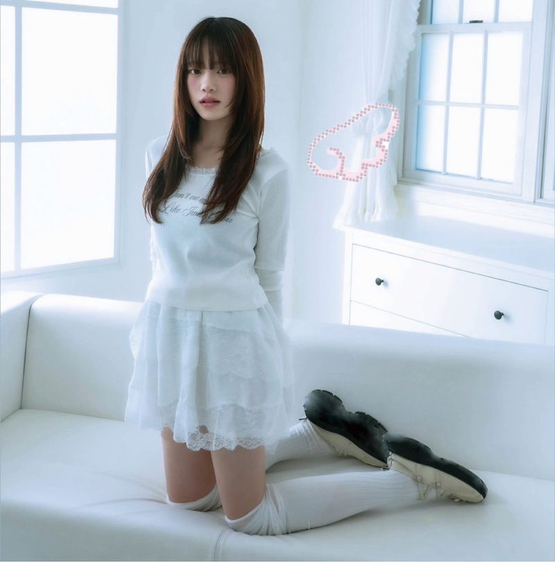 LITALMUTE(リタルミュート)の「lace letter tee (white)(Tops)」