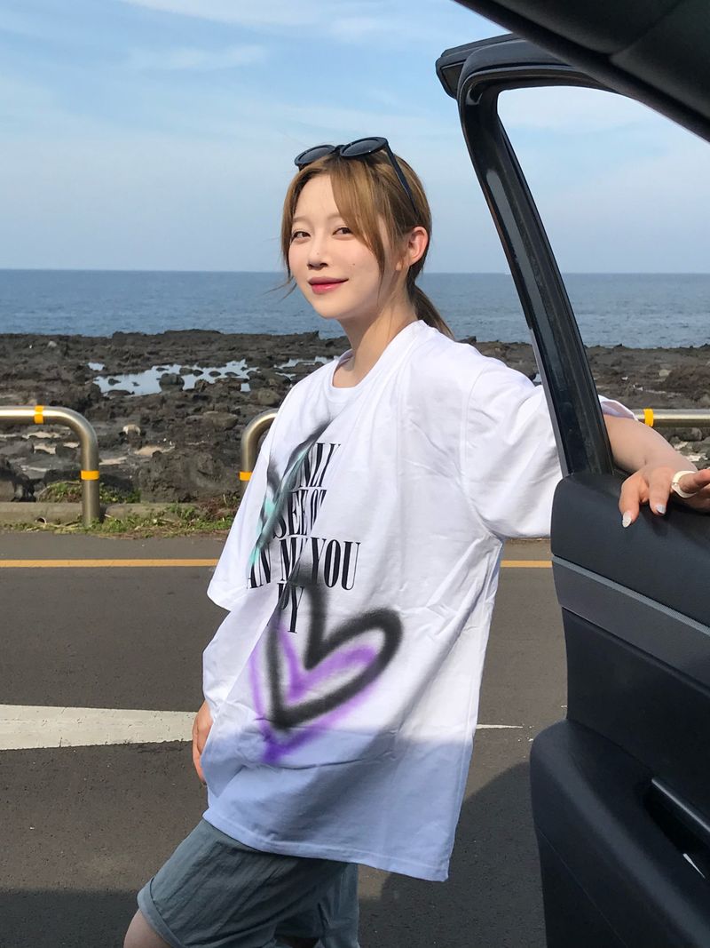 Happy-end boxy T