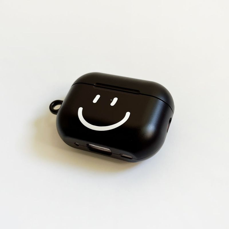 Smile Black (Airpods Matt Case)