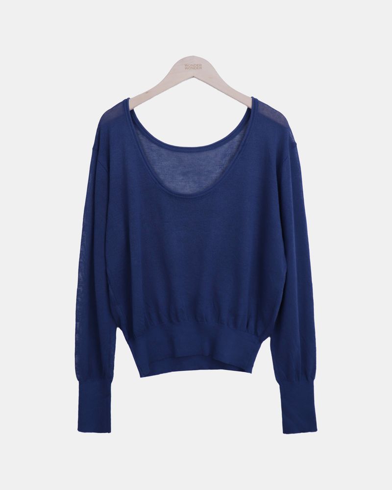 Marda Deep U-Neck Long-Sleeve T-Shirt