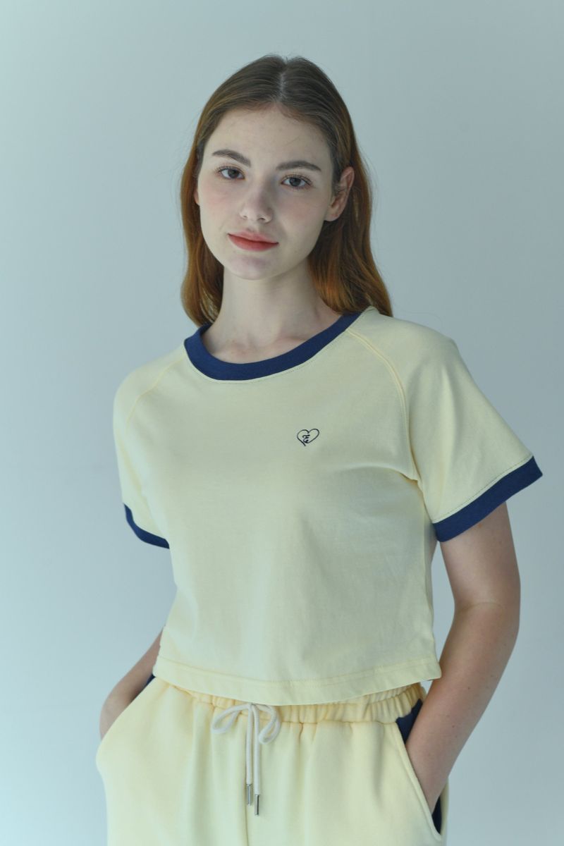 ETERNAL EMOTION(エターナルエモーション)の「CONTRAST REGLAN CROP T-SHIRT (YELLOW)(Tops)」