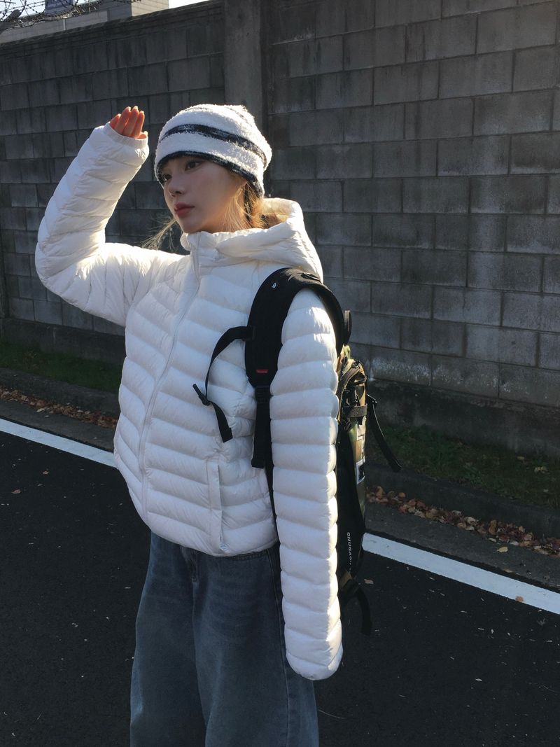 Detachable hood, two-way lightweight padding (4c)