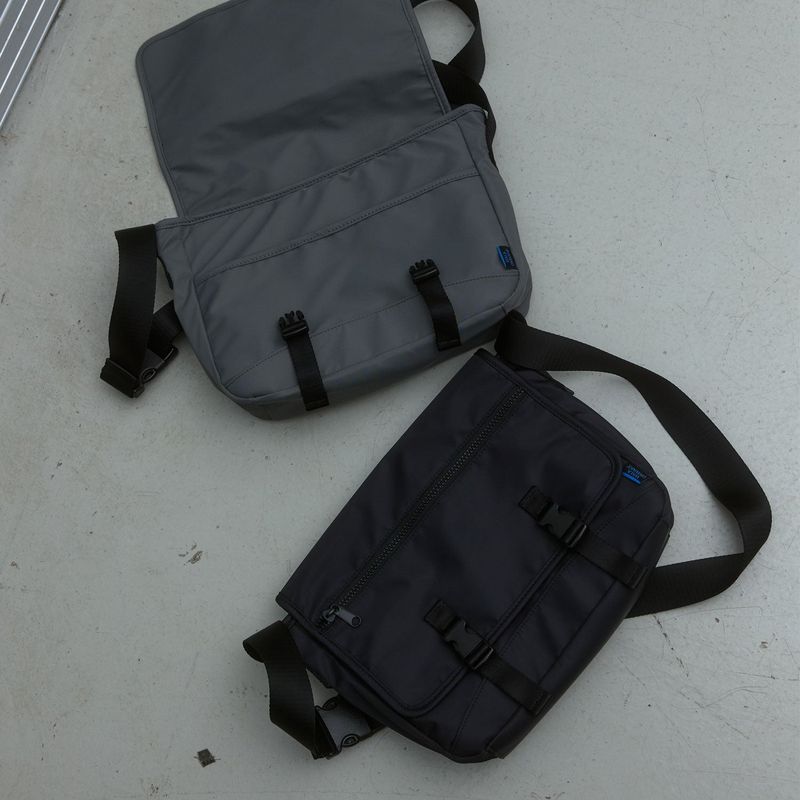 MESSENGER BAG (GREY)