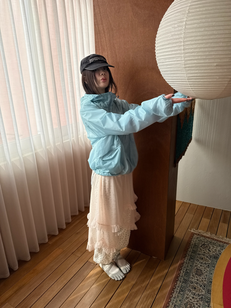 finger light wind breaker