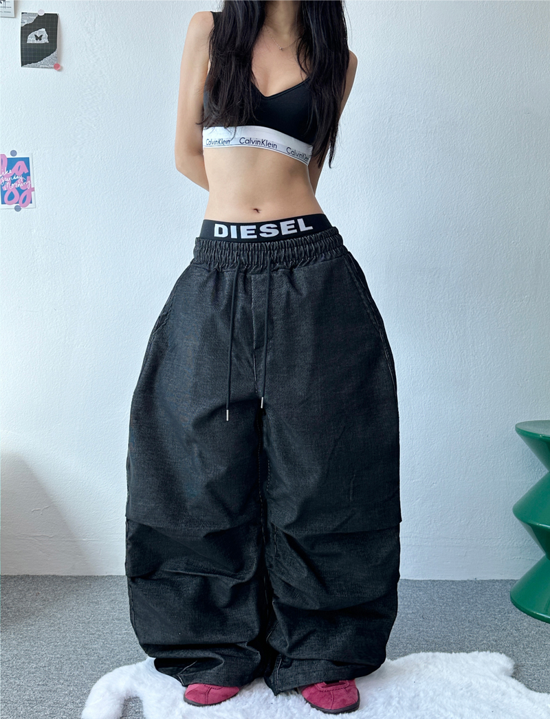 STITCHING POINT PARACHUTE DENIM PANTS🖤