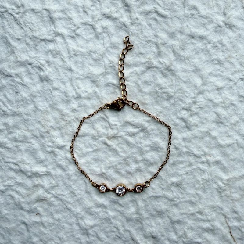 Soft Spark Bracelet