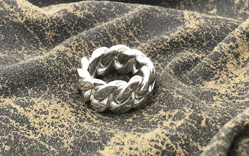 LUXE CHAIN RING