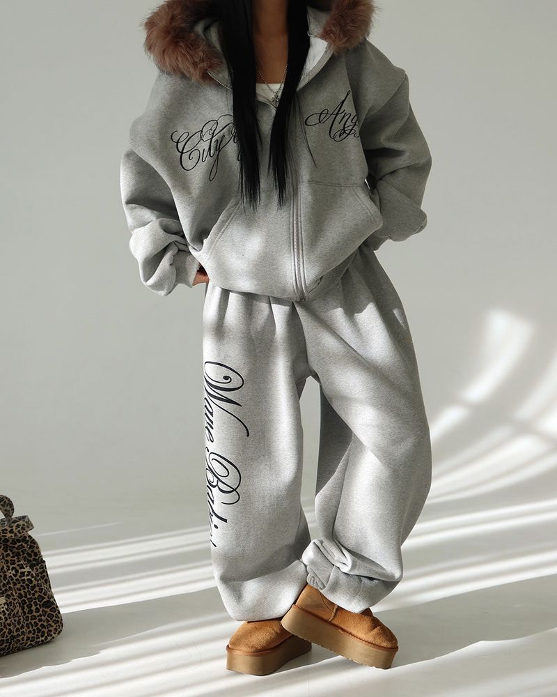 AKI lettering hoodie zip-up