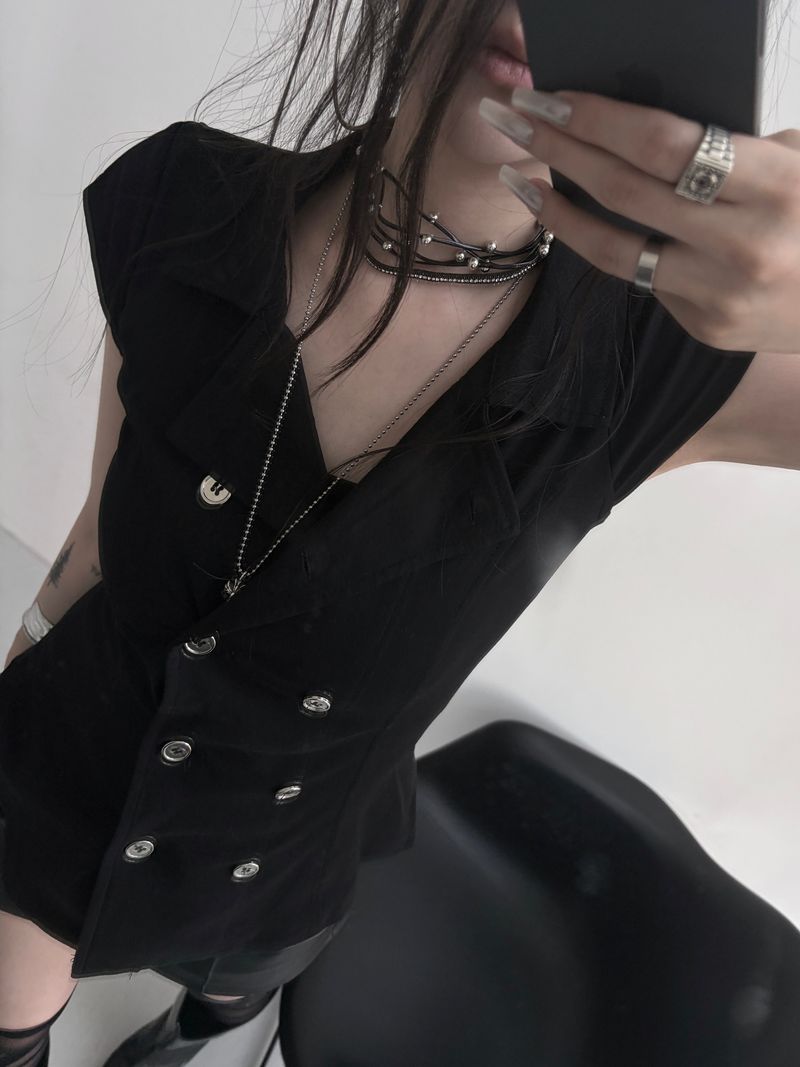 two-button geek chic shirt