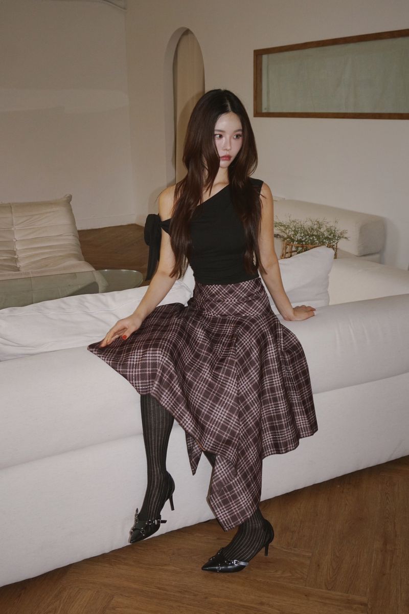 Unbalanced High Midi Checkered Skirt