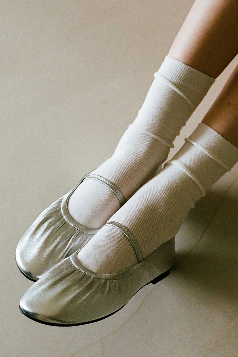 TUTU FLAT IN SILVER LINING
