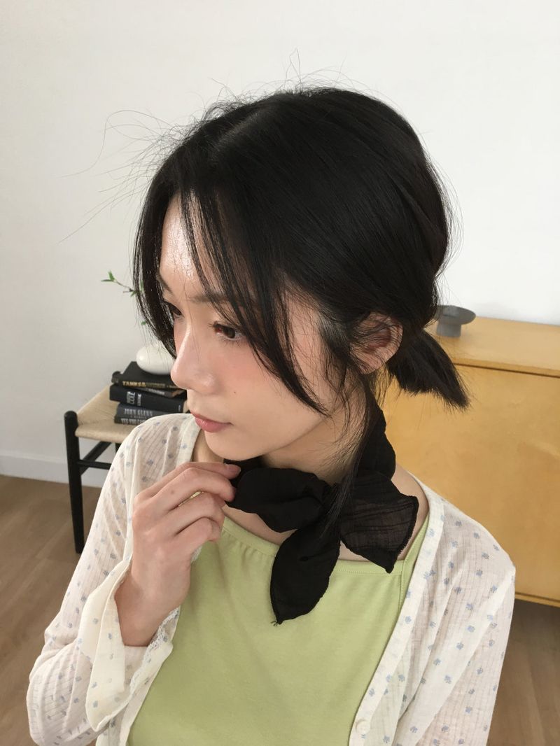 DUGGY(ダギー)の「Amelia Slim Scarf (4color) (Fashion Accessories)」