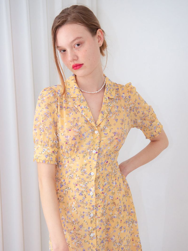 vem.ver(ベムバー)の「COLLAR DETAIL MAXI ONEPIECE_YELLOW(Dresses)」