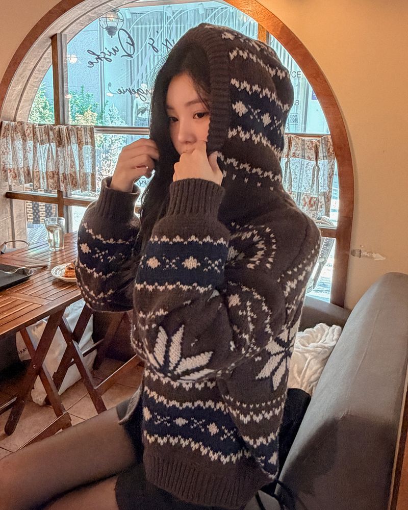 MAYBINS(メイビンス)の「Luca Nordic Hooded Cardigan(Tops)」