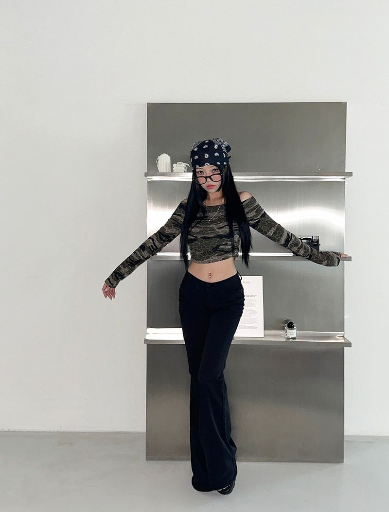 Pelvic Shirring Low-rise Bootcut Pants
