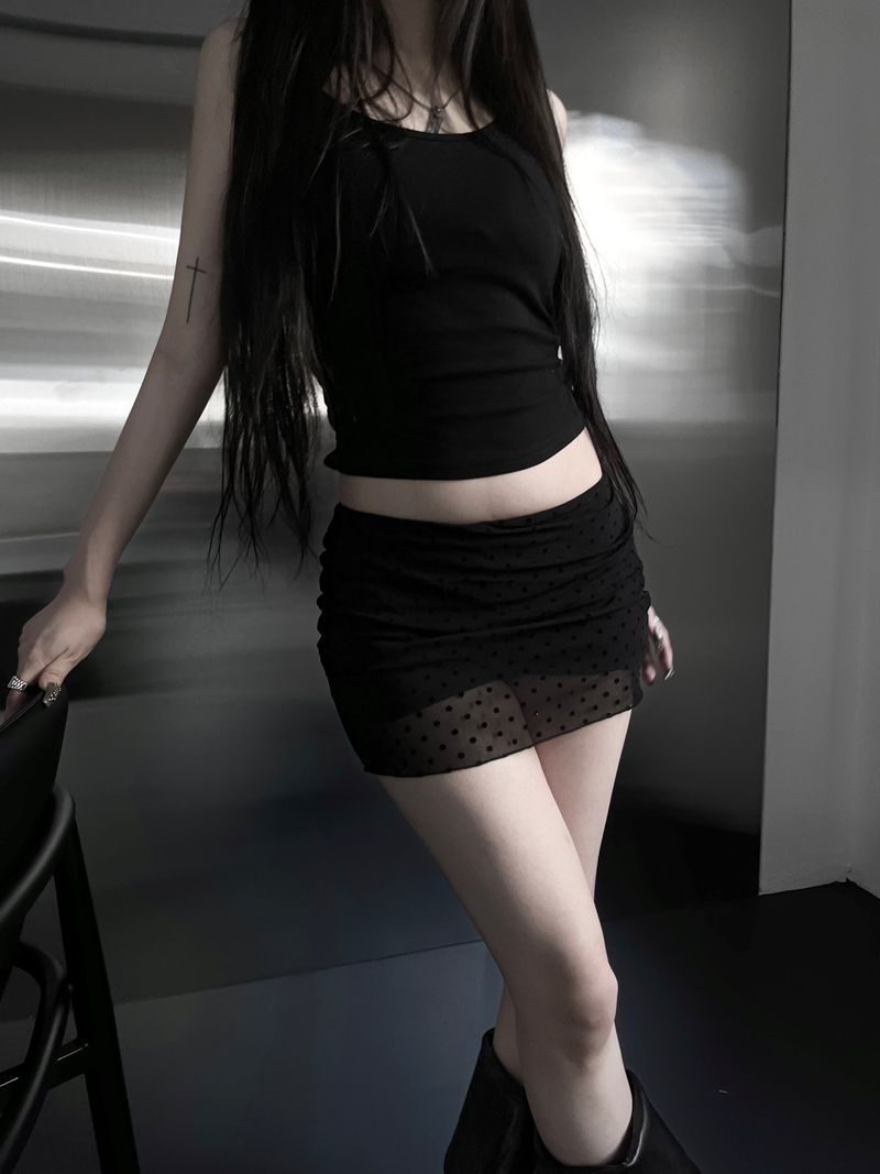 URBAN UNIQUE（アーバンユニーク）の「dot mesh mini skirt (2color)（Skirts）」