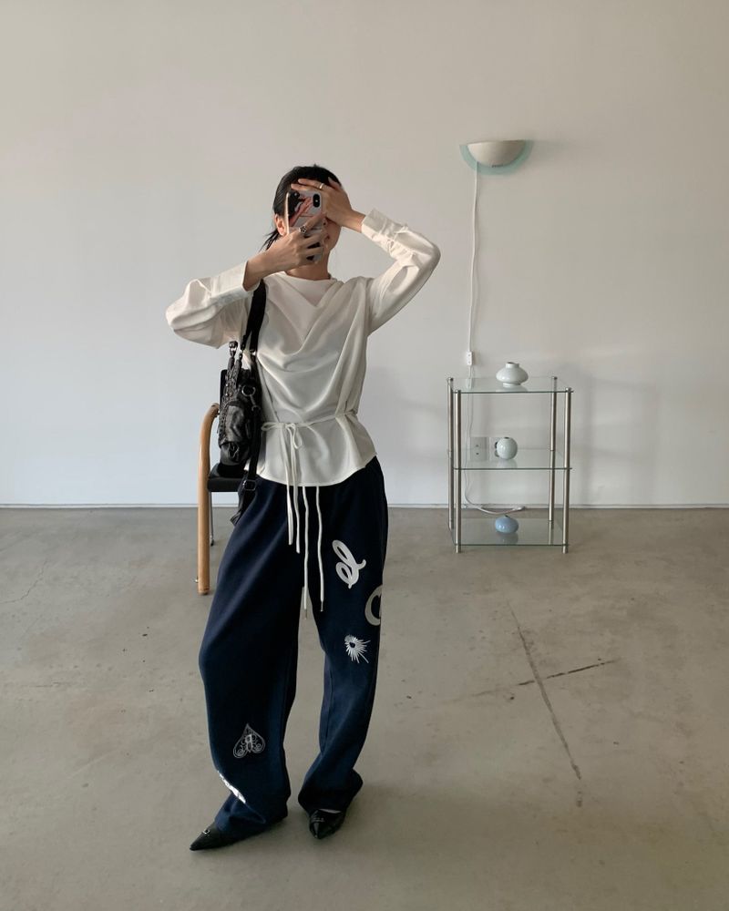 Alice in woderland sweat pants (Unisex)