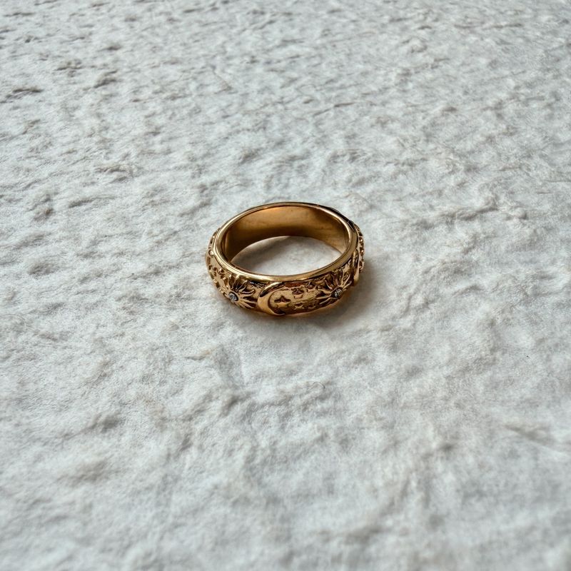 Cosmos Relief Ring
