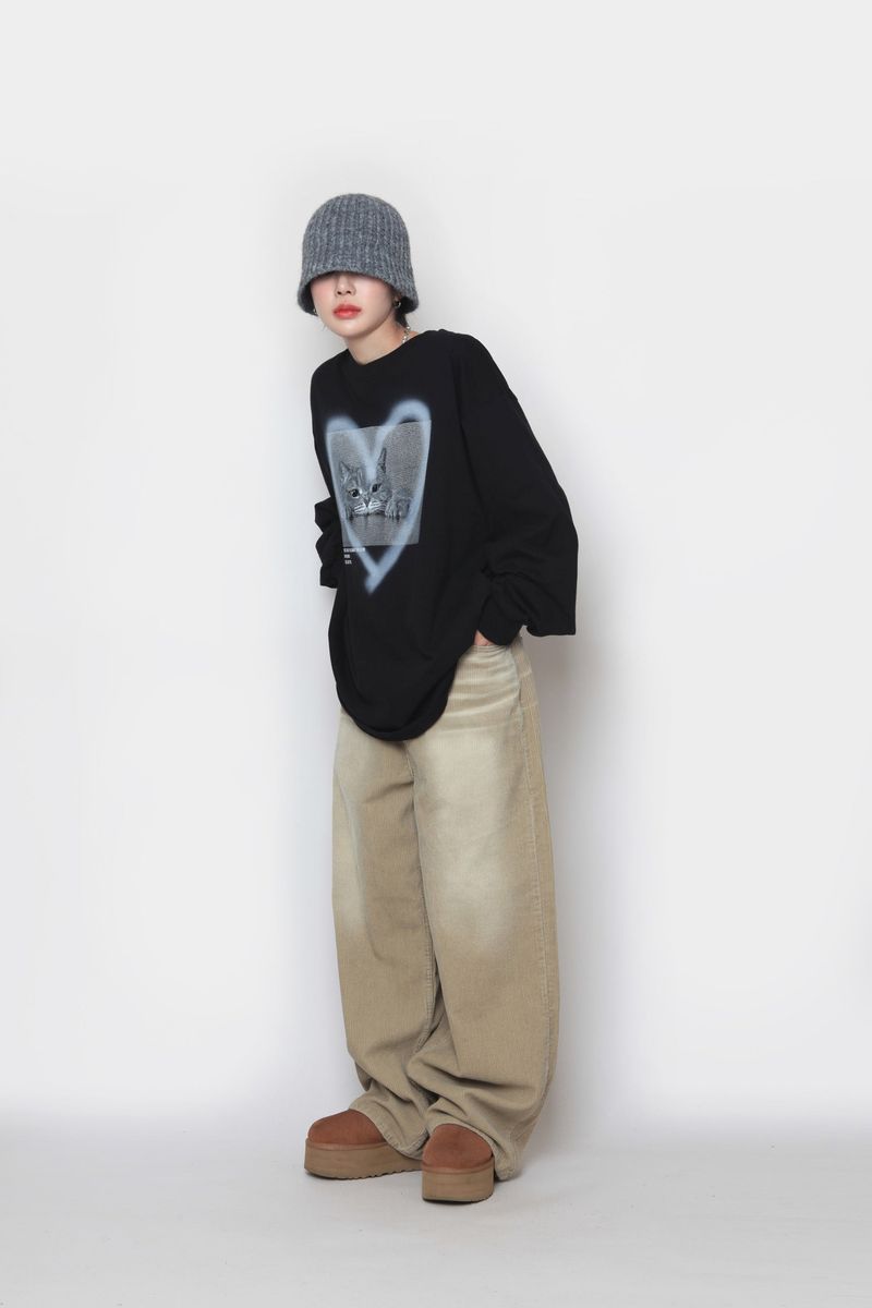 Cat Heart Spray Long Sleeve T