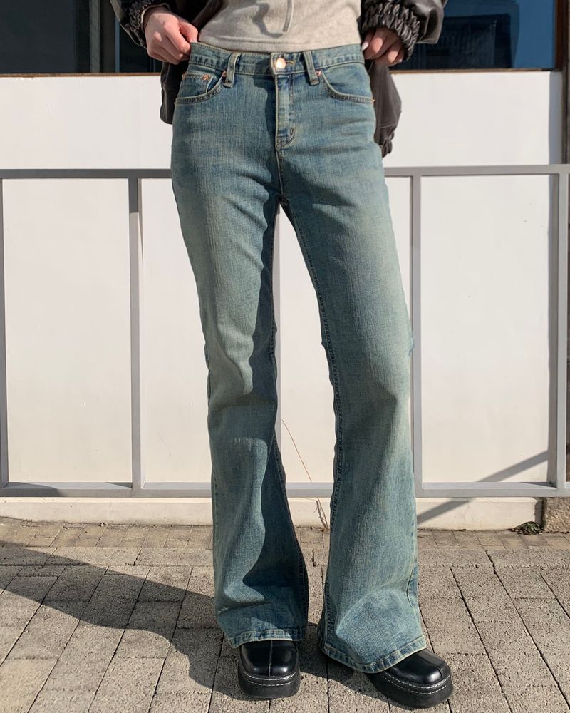 セイントブーツカットパンツ