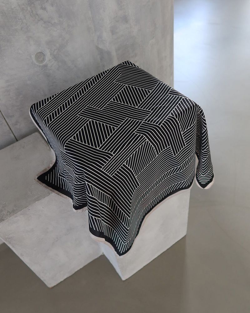 patterned silk petit scarf