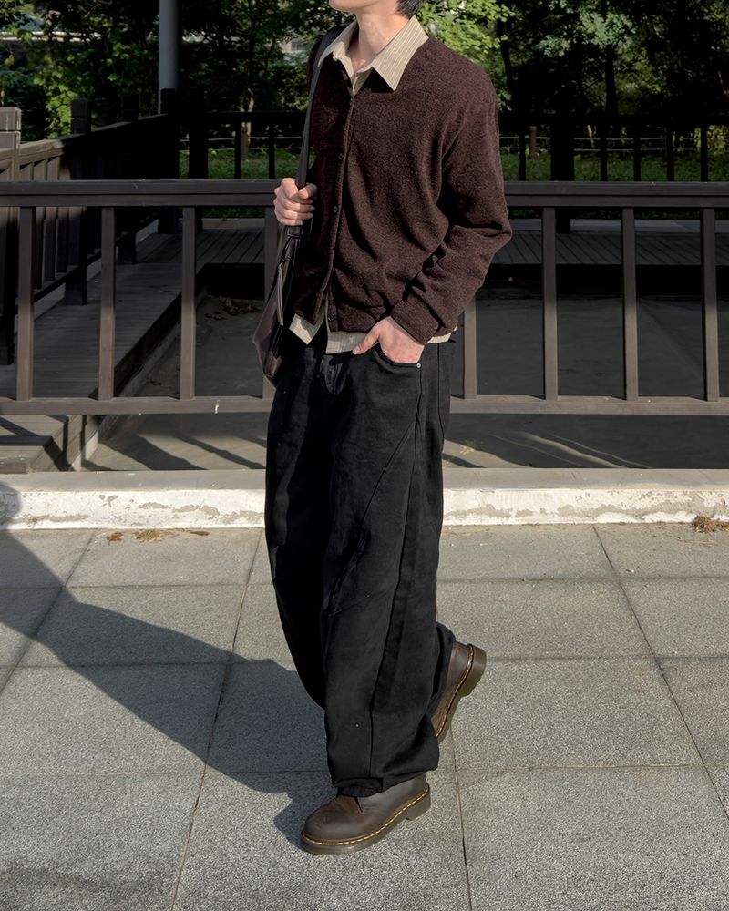 Orbit cut wide cotton pants