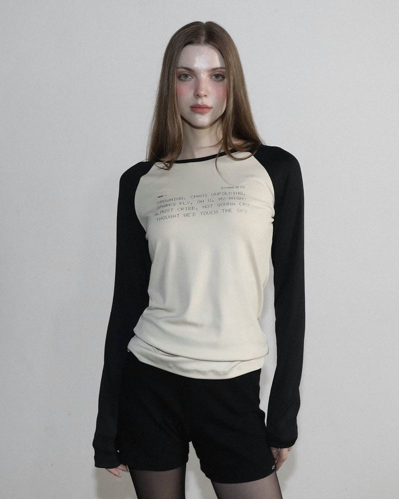 MagoRen SEOUL(マゴレン ソウル)の「Drowning Loose Fit Raglan Long Sleeve Beige(Tops)」