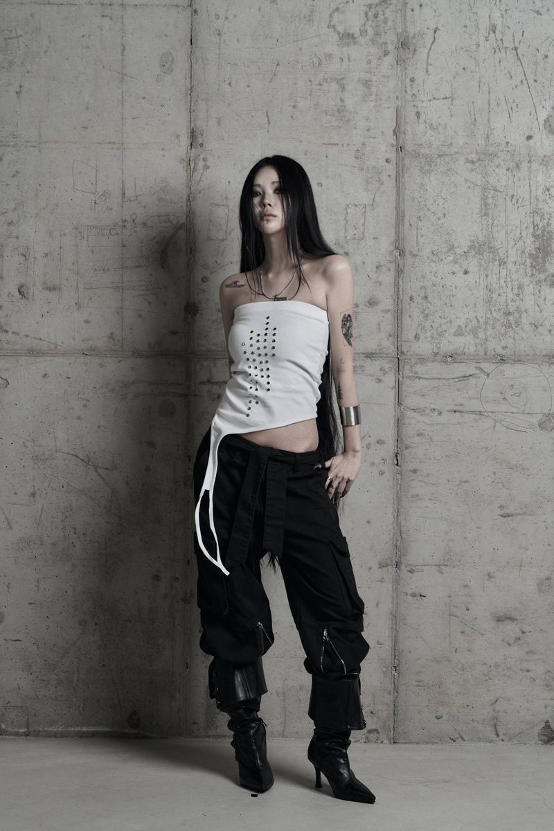 [label] studded asymmetric strap tank top WHITE