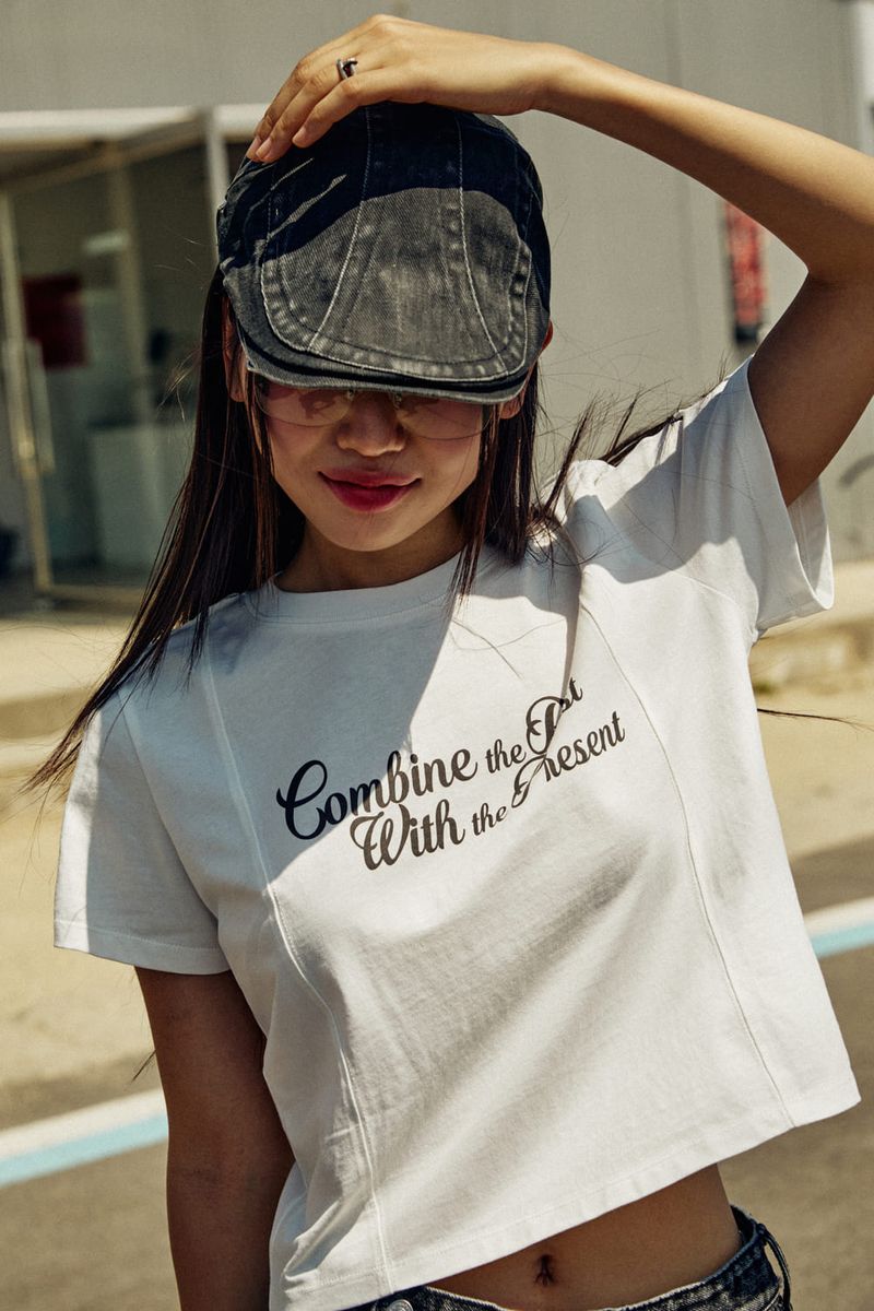 GUBIN(グビン)の「(W) カッティングラインクロップ半袖Tシャツ(トップス)」