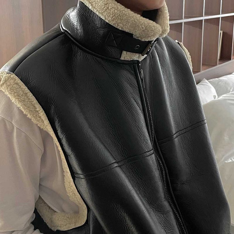 Pleddy Black Mustang Vest