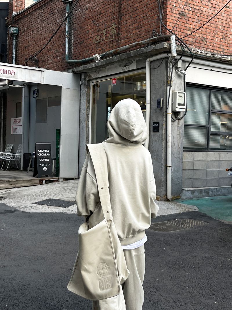 Rivet Pigment Hood Zip-Up