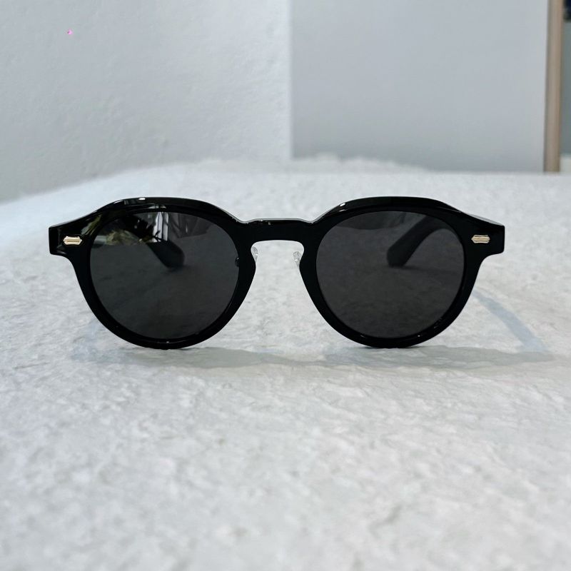 Refined Round Sunglasses