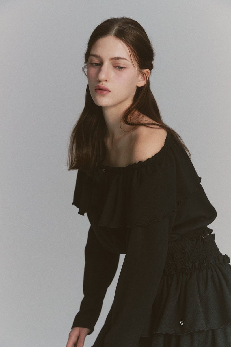 Tulip Off Shoulder Top Black