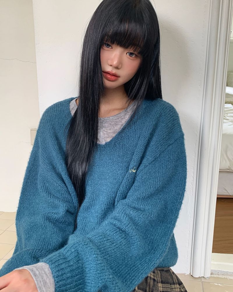 [ORIGINAL] Furry Loose-Fit V-Neck Knit