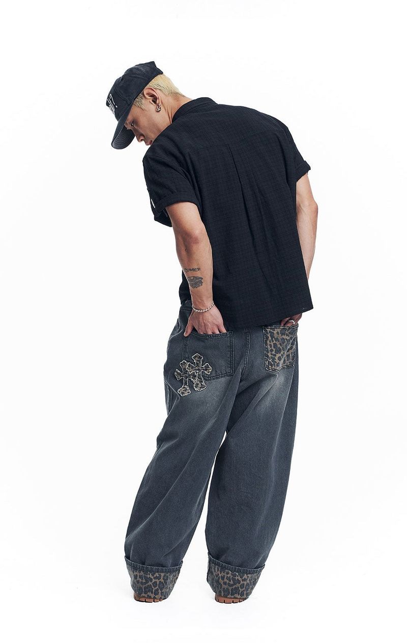 Leopard Cross Patch Roll-Up Denim Pants - Black