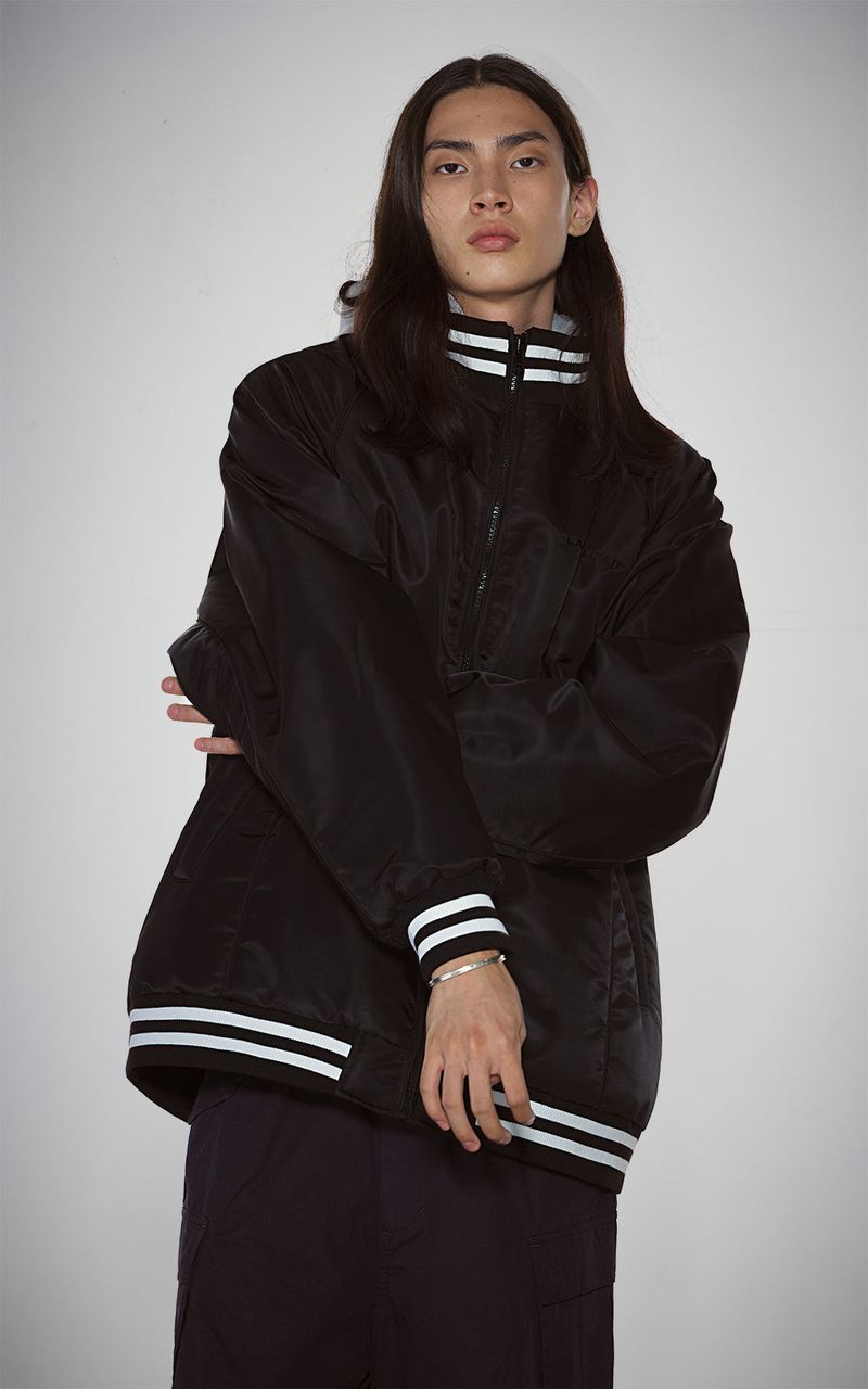 BOLD LOGO LONG VARSITY JACKET_BLACK